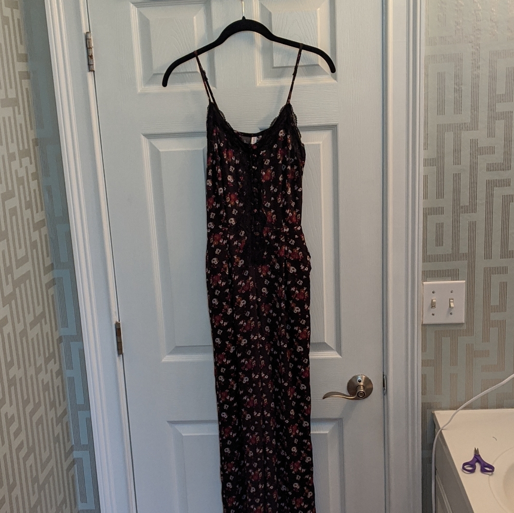 NWT XS Floral and lace Jumpsuit Xhilaration